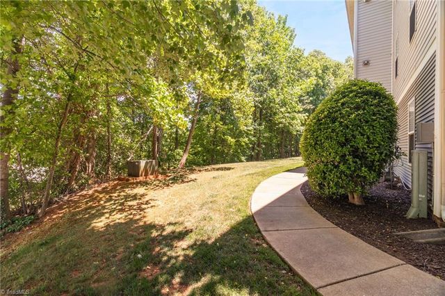 3694 Cotswold Avenue 1D, Greensboro, NC 27410