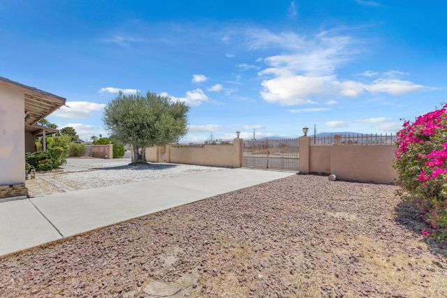 1880 Sharon Road, Palm Springs, CA 92262