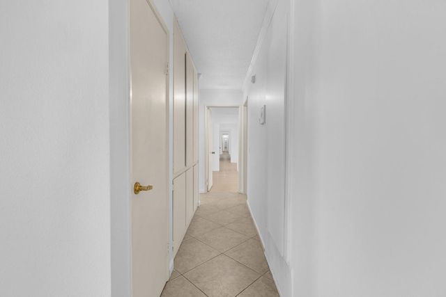 1880 Sharon Road, Palm Springs, CA 92262