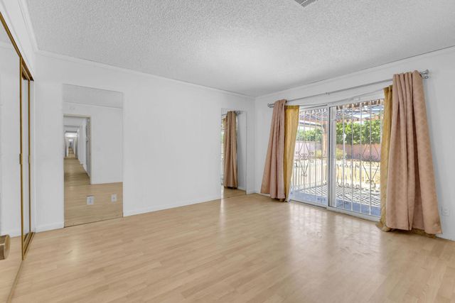 1880 Sharon Road, Palm Springs, CA 92262