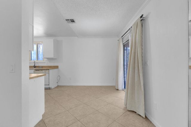 1880 Sharon Road, Palm Springs, CA 92262