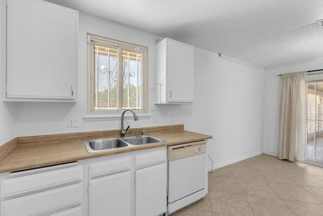 1880 Sharon Road, Palm Springs, CA 92262