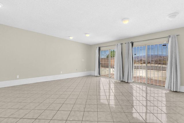 1880 Sharon Road, Palm Springs, CA 92262