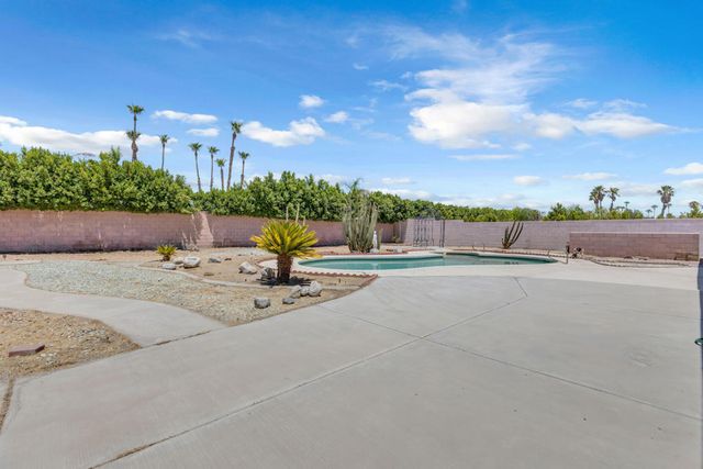 1880 Sharon Road, Palm Springs, CA 92262
