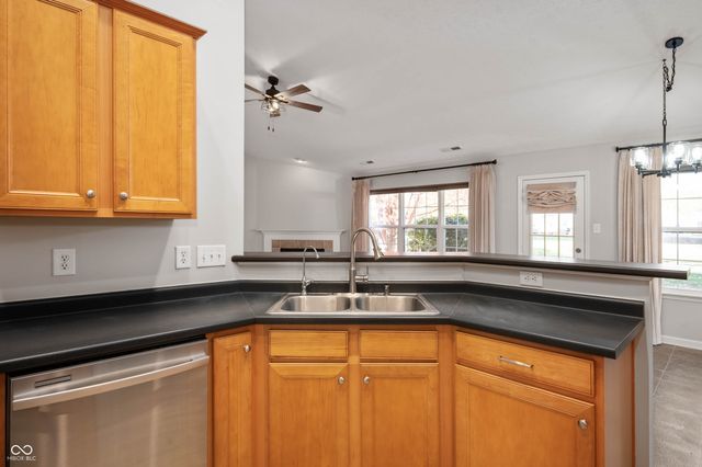 11262 Whitewater Way, Fishers, IN 46037