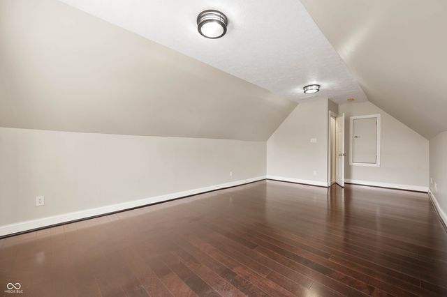 11262 Whitewater Way, Fishers, IN 46037