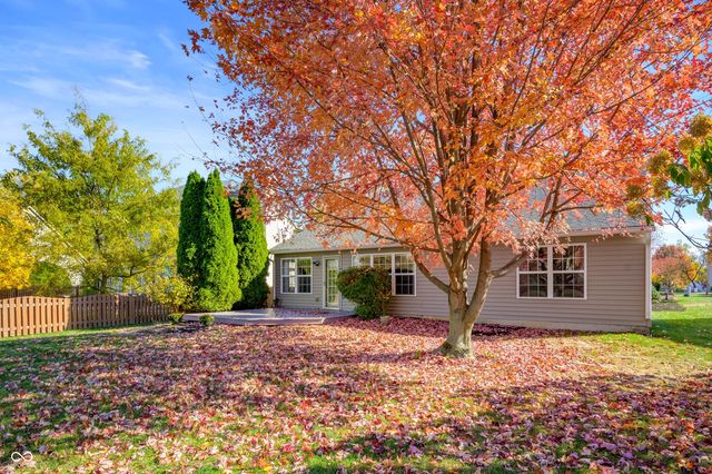 11262 Whitewater Way, Fishers, IN 46037