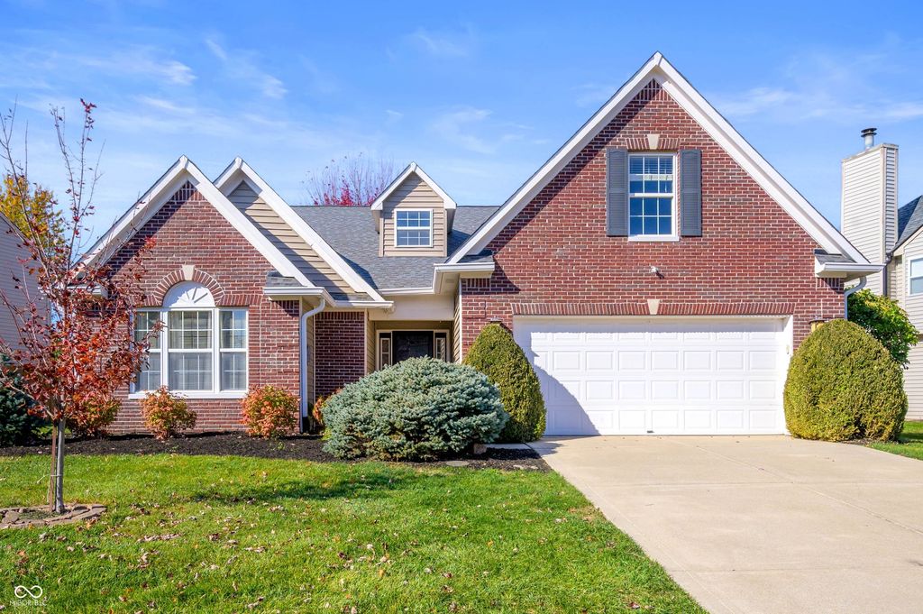 11262 Whitewater Way, Fishers, IN 46037