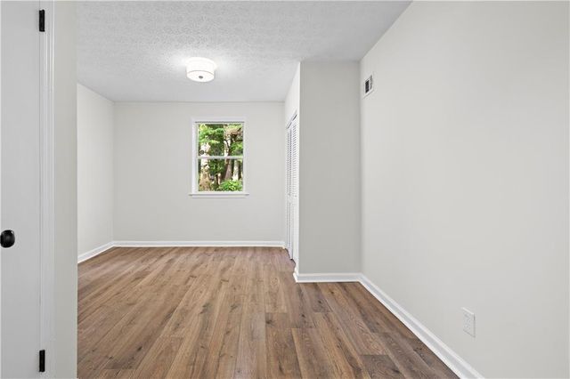 4424 Twin Creek Drive NE, Kennesaw, GA 30144