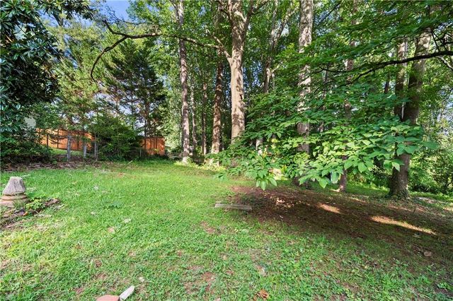 4424 Twin Creek Drive NE, Kennesaw, GA 30144
