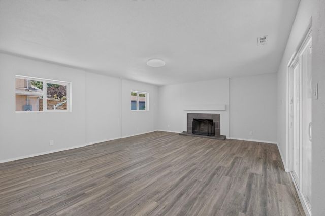 9615 McKnight Avenue NE, Albuquerque, NM 87112
