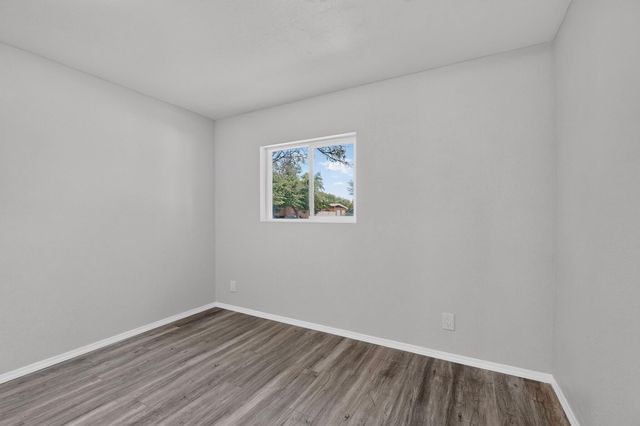 9615 McKnight Avenue NE, Albuquerque, NM 87112
