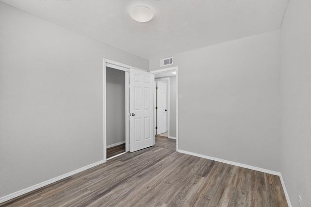 9615 McKnight Avenue NE, Albuquerque, NM 87112