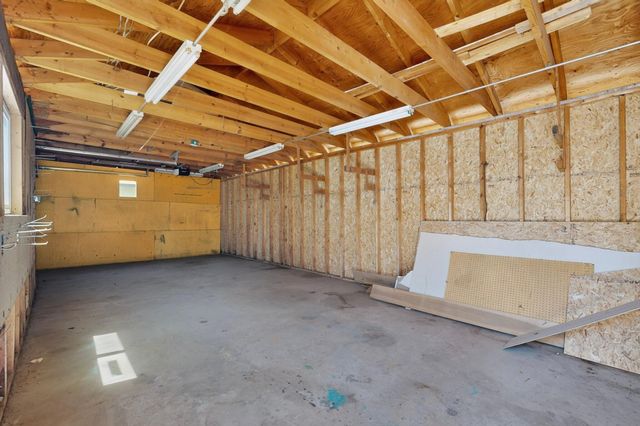 9615 McKnight Avenue NE, Albuquerque, NM 87112