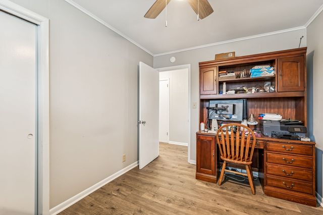 8871 Pinewood Rd, Lyles, TN 37098