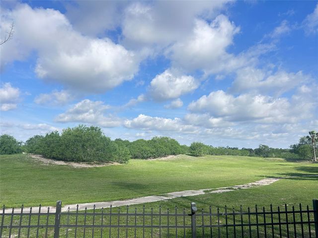 6321 Oso Parkway, Corpus Christi, TX 78414