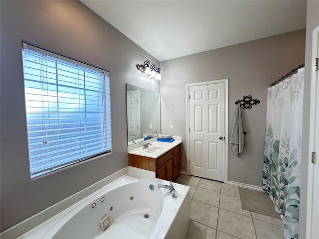 6321 Oso Parkway, Corpus Christi, TX 78414