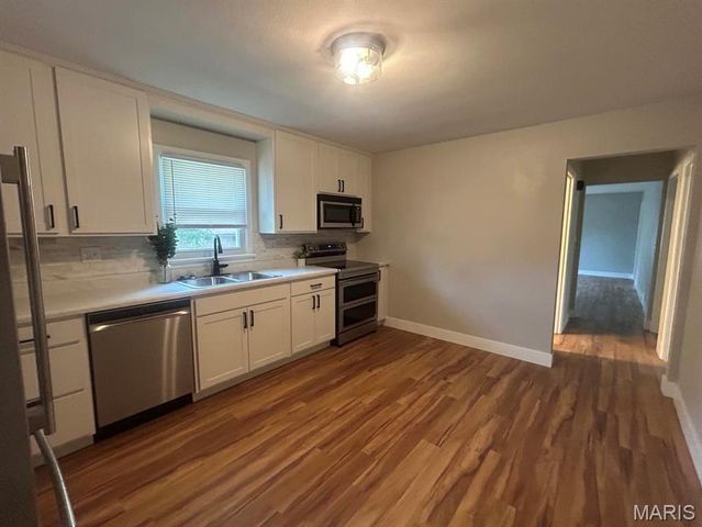 905 Glenn Avenue, Washington, MO 63090