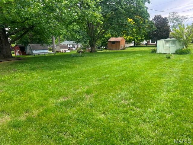 905 Glenn Avenue, Washington, MO 63090
