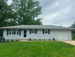 905 Glenn Avenue, Washington, MO 63090