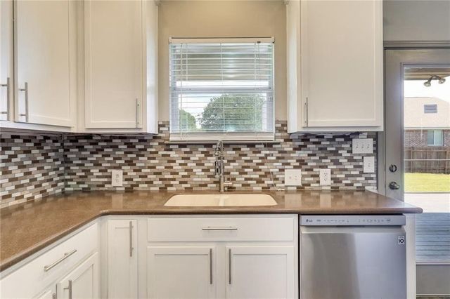 15113 FERNHILL DR, Austin, TX 78717