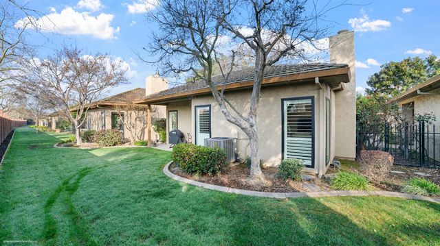 2585 Central Park, Lodi, CA 95242