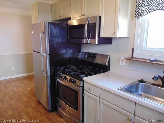 2455 Buckingham Avenue, Birmingham, MI 48009