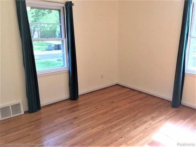 2455 Buckingham Avenue, Birmingham, MI 48009