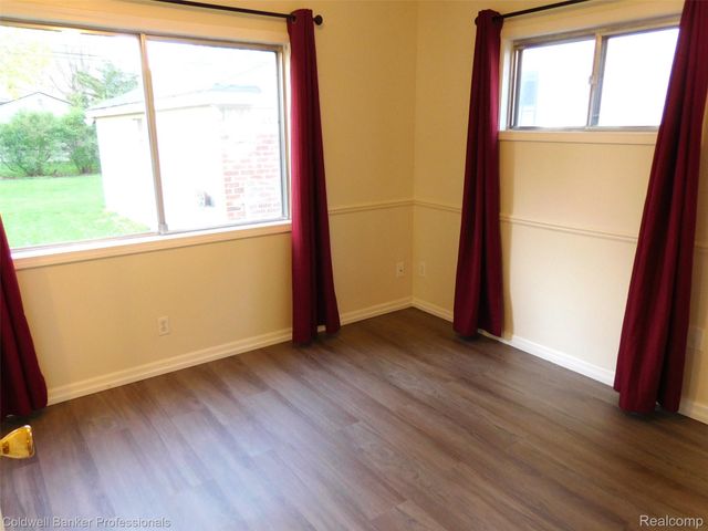2455 Buckingham Avenue, Birmingham, MI 48009