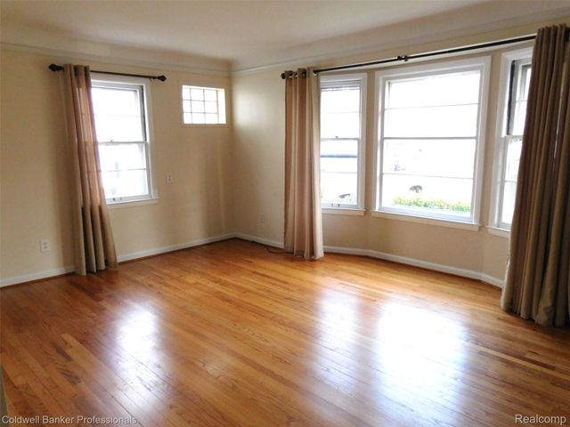 2455 Buckingham Avenue, Birmingham, MI 48009