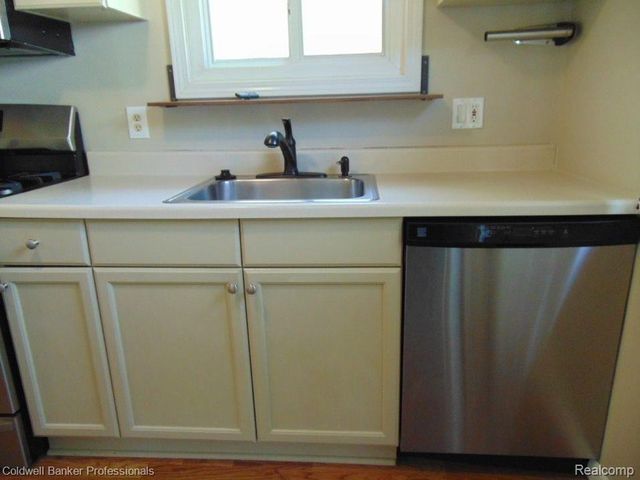2455 Buckingham Avenue, Birmingham, MI 48009