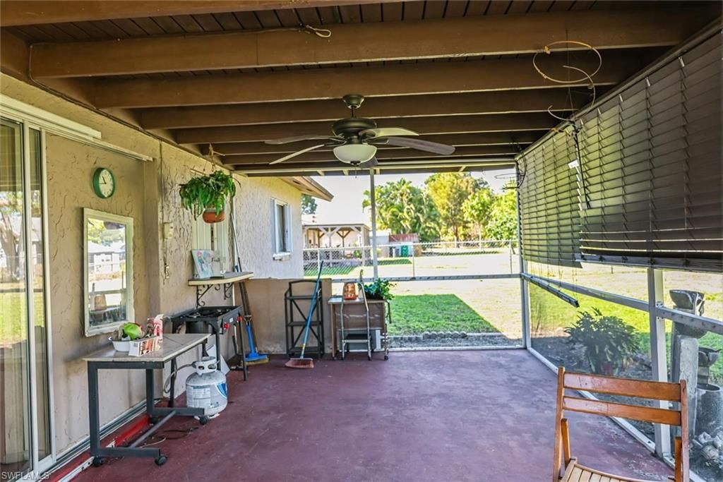Image 12 of property listing at 1433 SE 14th TER, Cape Coral, FL 33990