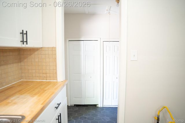 16732 Garfield, Redford Charter Township, MI 48240