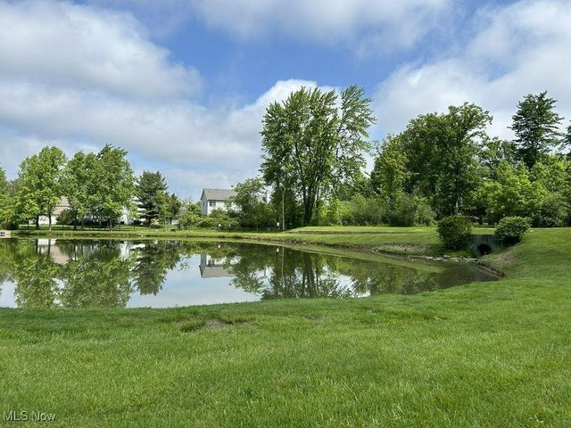 19617 Cross Trail N, Strongsville, OH 44136