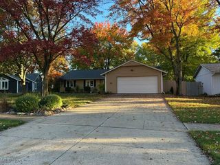 19617 Cross Trail N, Strongsville, OH 44136