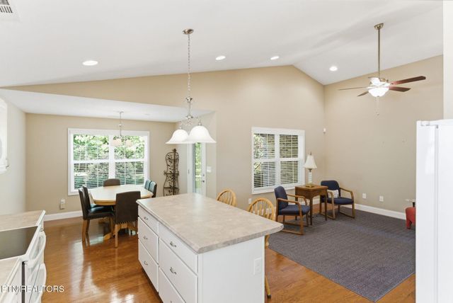 128 Ann Cove Lane, Powell, TN 37849