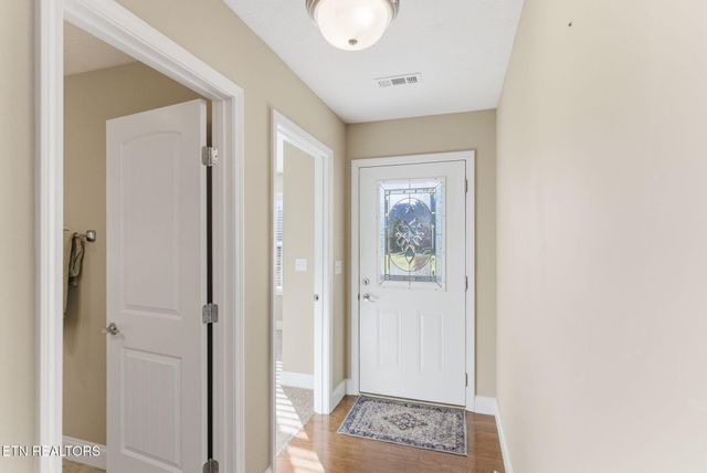 128 Ann Cove Lane, Powell, TN 37849