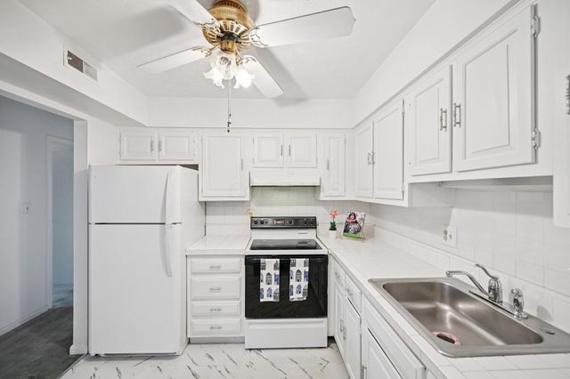 1440 Slade Avenue, 301, Columbus, OH 43235