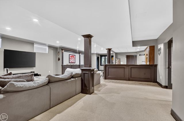 53987 Trent River Drive, Shelby Twp, MI 48315