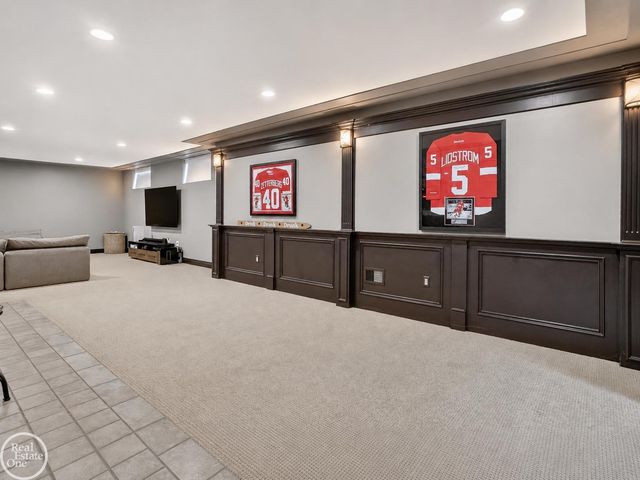 53987 Trent River Drive, Shelby Twp, MI 48315