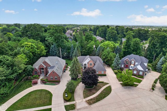 53987 Trent River Drive, Shelby Twp, MI 48315
