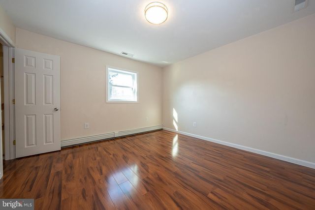 6950 FOWLER ST, Philadelphia, PA 19128