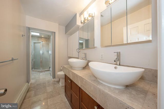 6950 FOWLER ST, Philadelphia, PA 19128