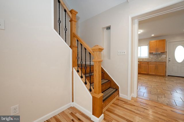 6950 FOWLER ST, Philadelphia, PA 19128