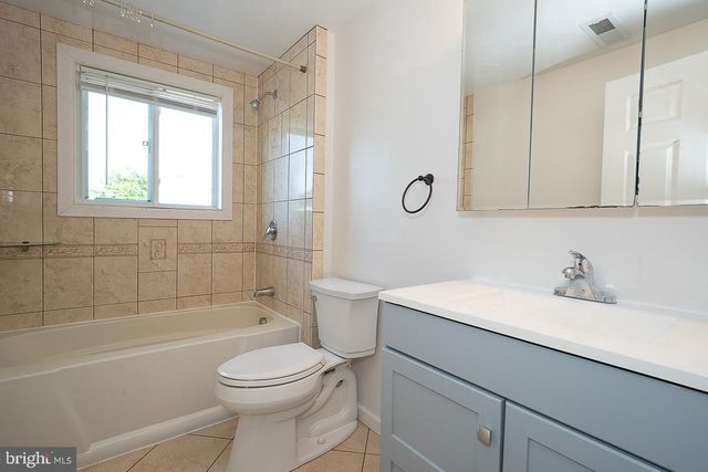 6950 FOWLER ST, Philadelphia, PA 19128
