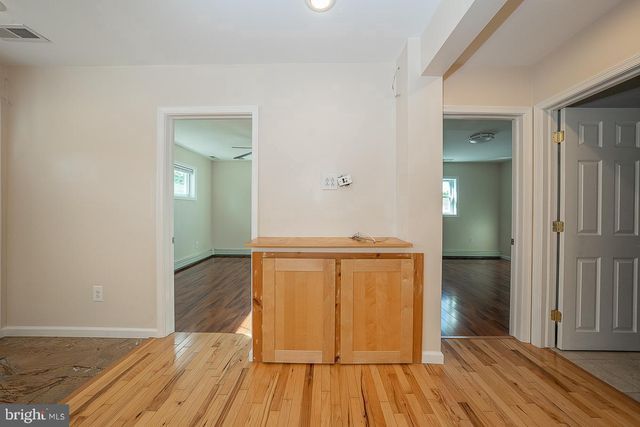 6950 FOWLER ST, Philadelphia, PA 19128