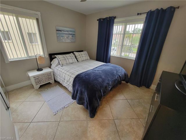 7761 Jewel LN 204, Naples, FL 34109