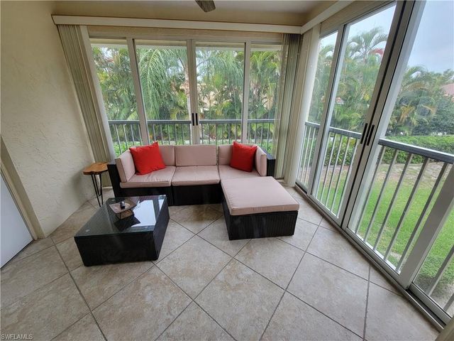 7761 Jewel LN 204, Naples, FL 34109