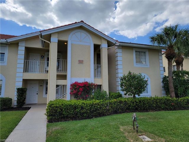 7761 Jewel LN 204, Naples, FL 34109