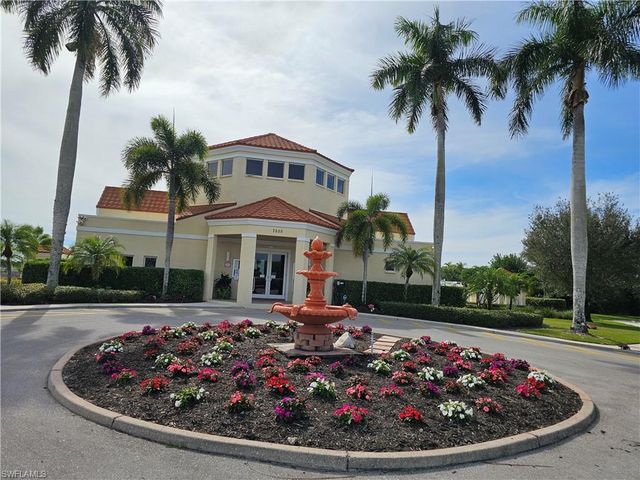 7761 Jewel LN 204, Naples, FL 34109